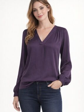 White House Black Market Purple V-Neck Long Sleeve Blouse